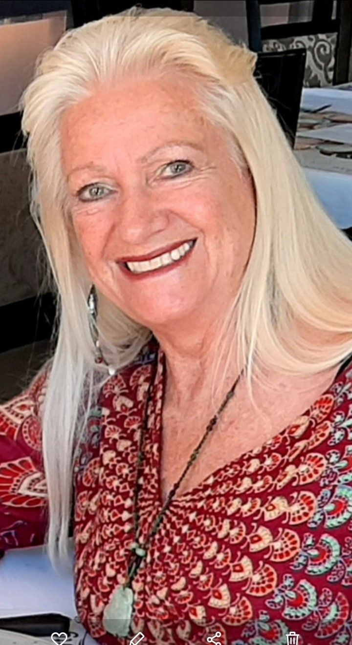 MysteryWoman MysteryWoman