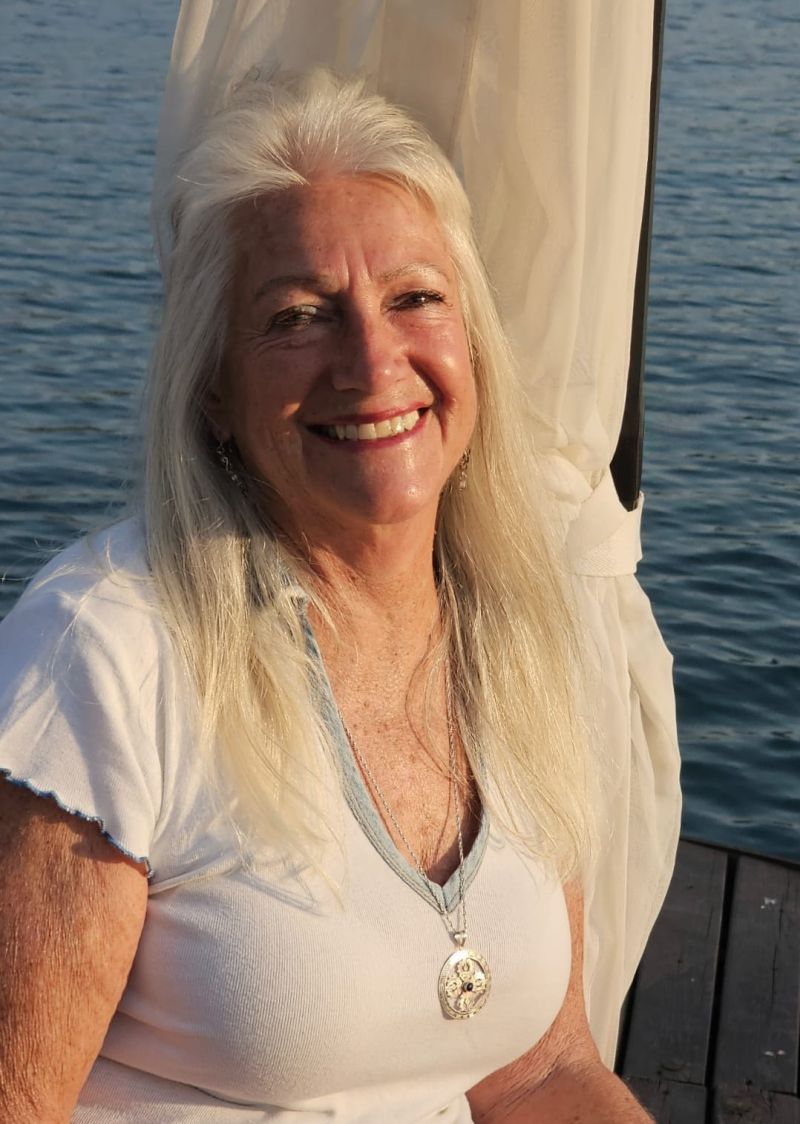 MysteryWoman MysteryWoman