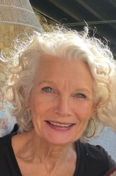 Meermin_on_land Meermin_on_land