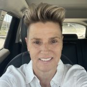 Leslie_709