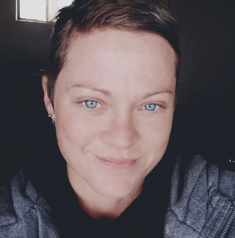 Ellie83 Ellie83