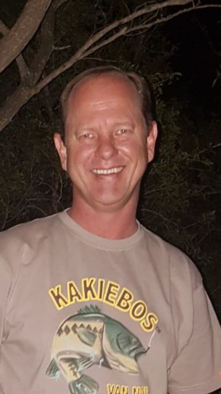 RupertdeJa RupertdeJa