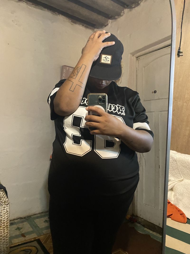 QueenB044 QueenB044